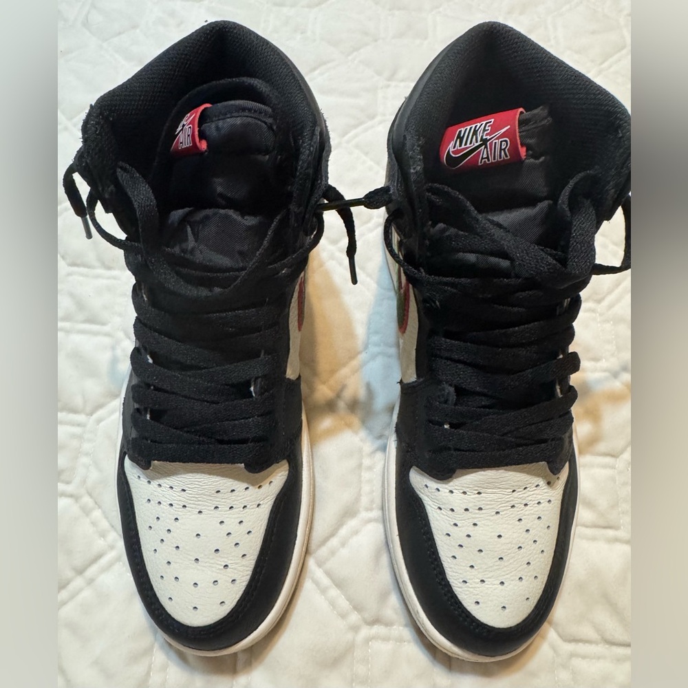 AIR JORDAN 1 RETRO HIGH OG USED SIZE 8 SPORTS ILLUSTRATED WITH BOX